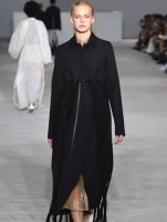 Ricamo in macramè realizzato per Jil Sander